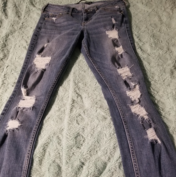 Hollister Distressed Super Skinny Jeans - Picture 3 of 5